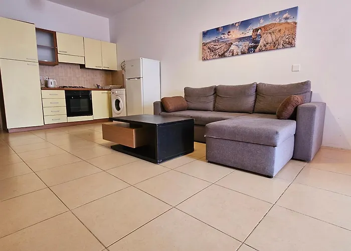Gzira 3 Bedroom Ensuite